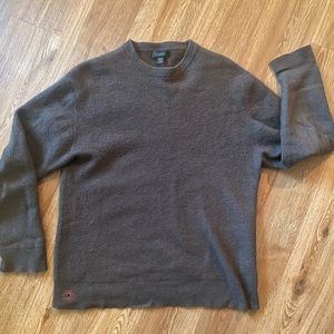 Barney’s New York 100% Cashmere sweater